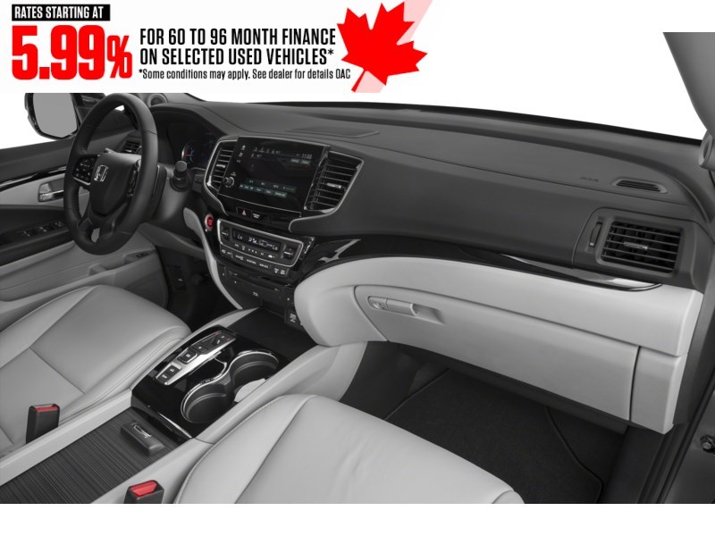 2021 Honda Pilot Touring 8-Passenger AWD Interior Shot 1