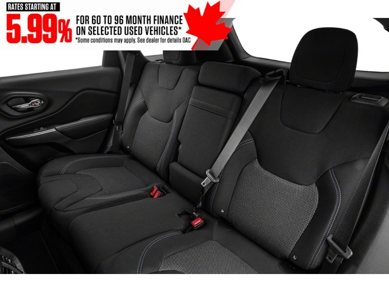 2022 Jeep Cherokee Altitude 4x4 Interior Shot 5