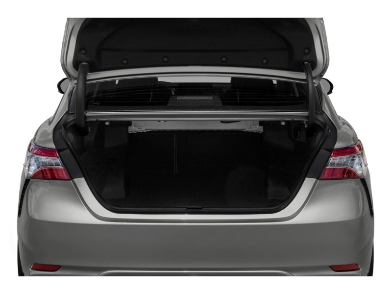 2018 Toyota Camry XSE V6 Auto Exterior Shot 4