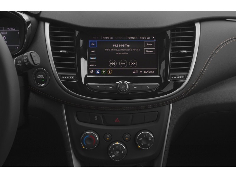 2021 Chevrolet Trax FWD 4dr LT Interior Shot 2