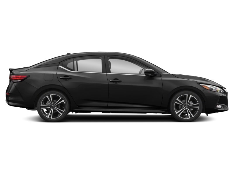 2022 Nissan Sentra SR Midnight Edition Exterior Shot 10