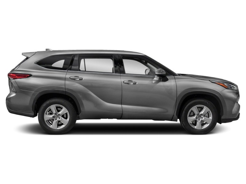 2022 Toyota Highlander LE AWD Exterior Shot 10