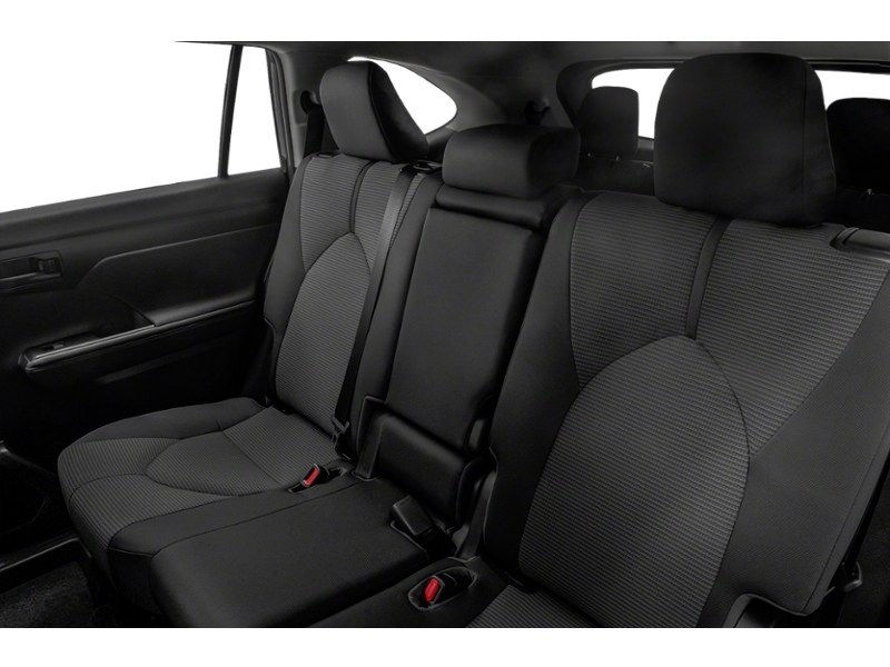 2022 Toyota Highlander LE AWD Interior Shot 5