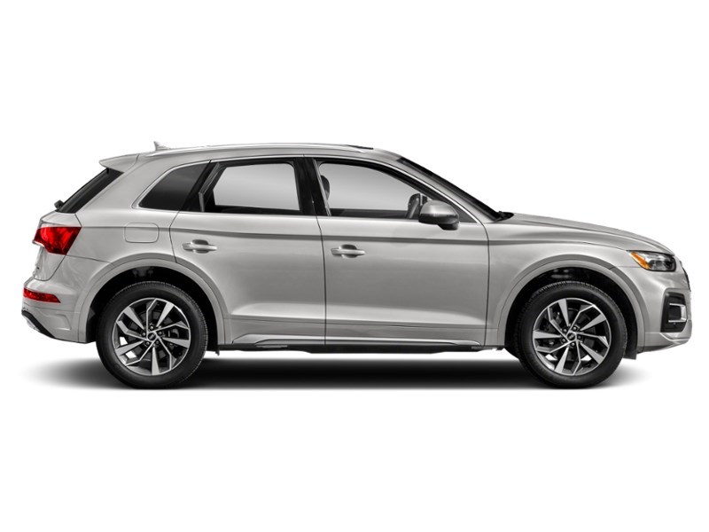 2022 Audi Q5 45 Technik Exterior Shot 10