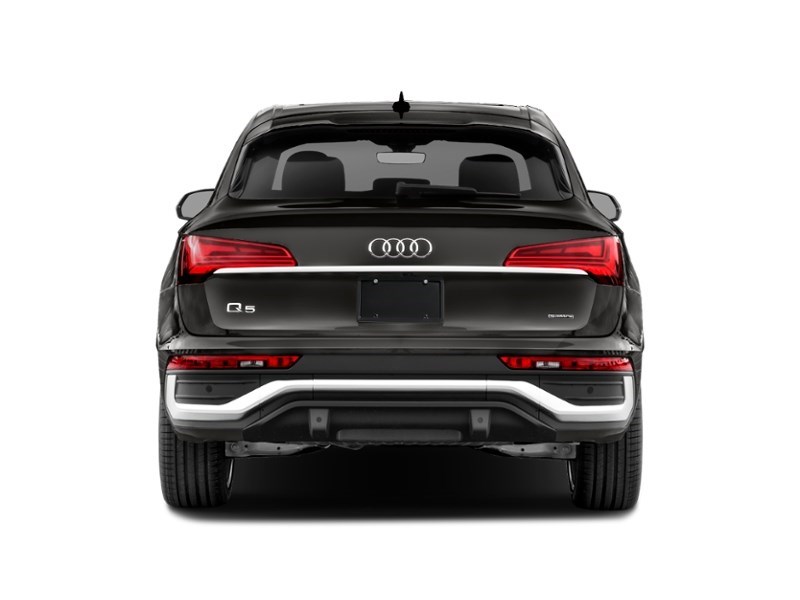2022 Audi Q5 45 Technik Exterior Shot 7