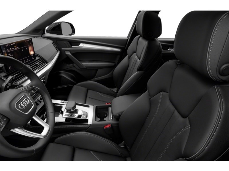 2022 Audi Q5 45 Technik Interior Shot 4