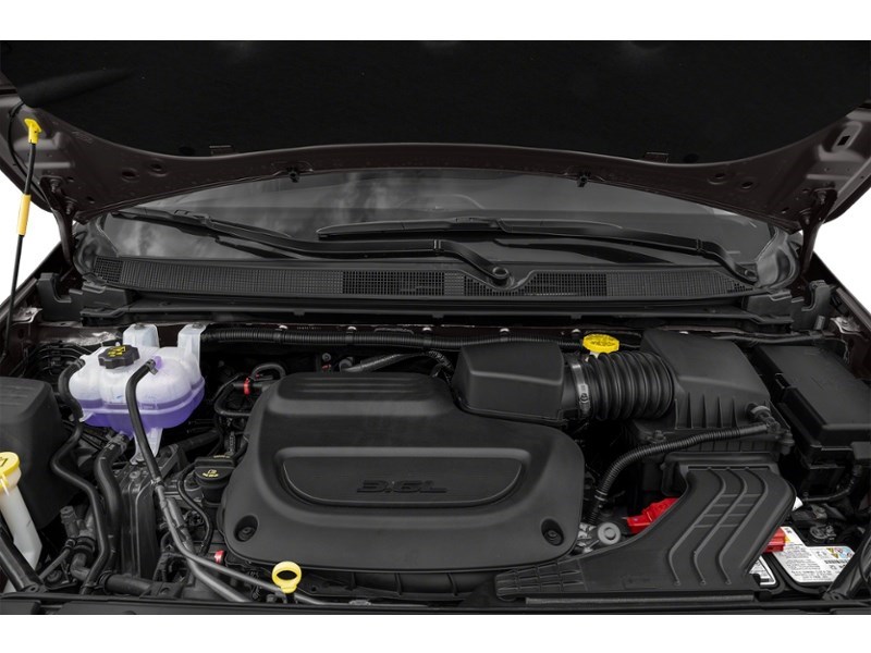 2022 Chrysler Pacifica Limited FWD Exterior Shot 3
