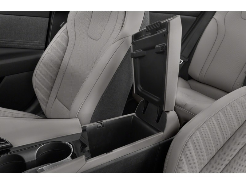 2023 Hyundai Elantra HEV Luxury DCT Interior Shot 7
