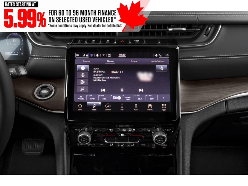 2021 Jeep Grand Cherokee L Overland 4x4 Interior Shot 2