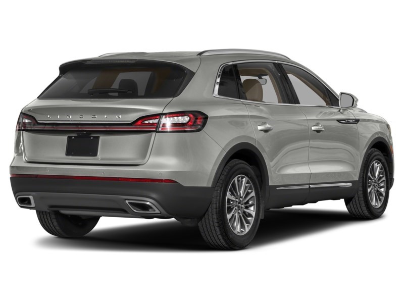 2022 Lincoln Nautilus Reserve Exterior Shot 2