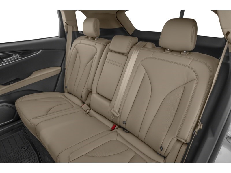 2022 Lincoln Nautilus Reserve Interior Shot 5