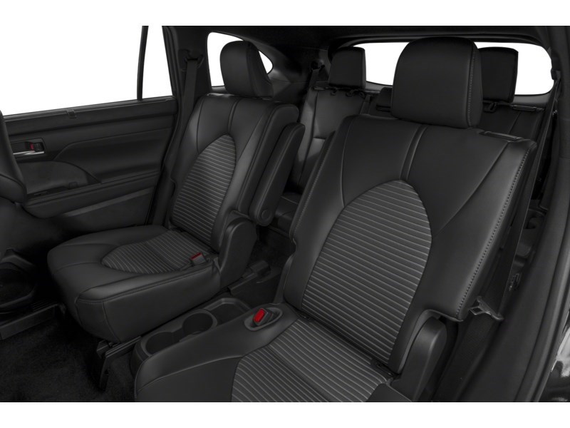 2021 Toyota Highlander XSE AWD Interior Shot 5