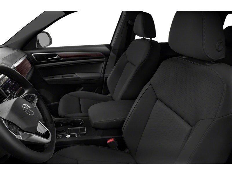 2021 Volkswagen Atlas Comfortline 2.0 TSI 4MOTION Interior Shot 4