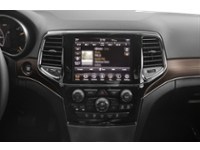 2022 Jeep Grand Cherokee WK Limited 4x4 Interior Shot 2