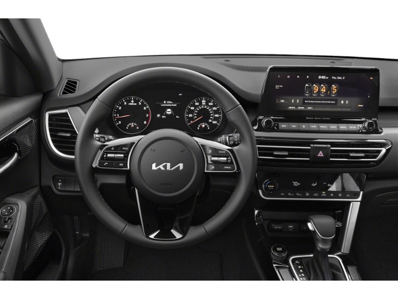 2022 Kia Seltos EX Premium AWD Interior Shot 3
