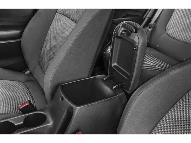 2022 Kia Seltos LX FWD Interior Shot 7