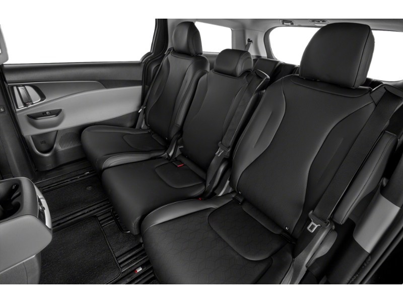 2024 Kia Carnival LX+ FWD Interior Shot 5