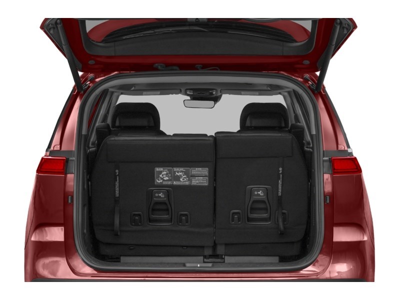 2022 Kia Carnival SX FWD Exterior Shot 4