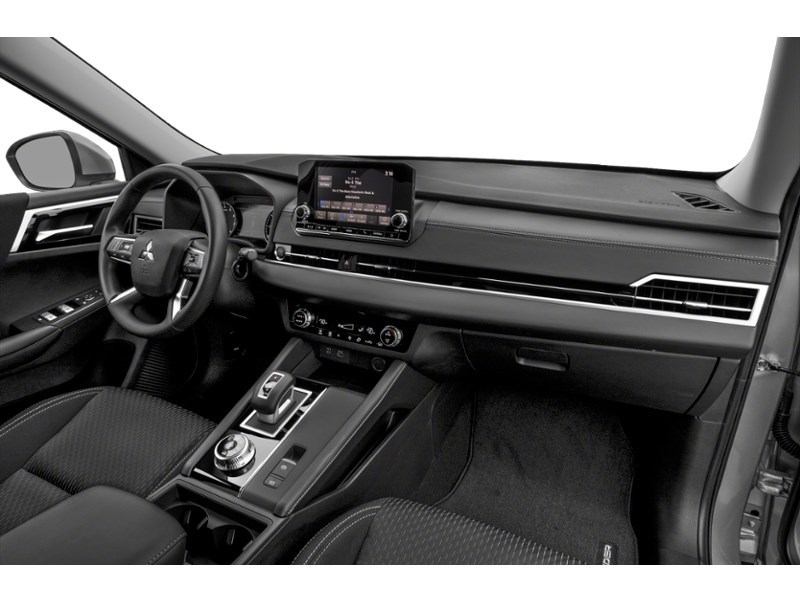 2022 Mitsubishi Outlander LE S-AWC Interior Shot 1
