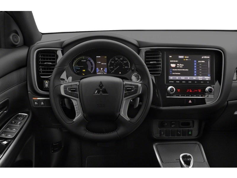 2022 Mitsubishi Outlander Plug-In Hybrid SE S-AWC Interior Shot 3
