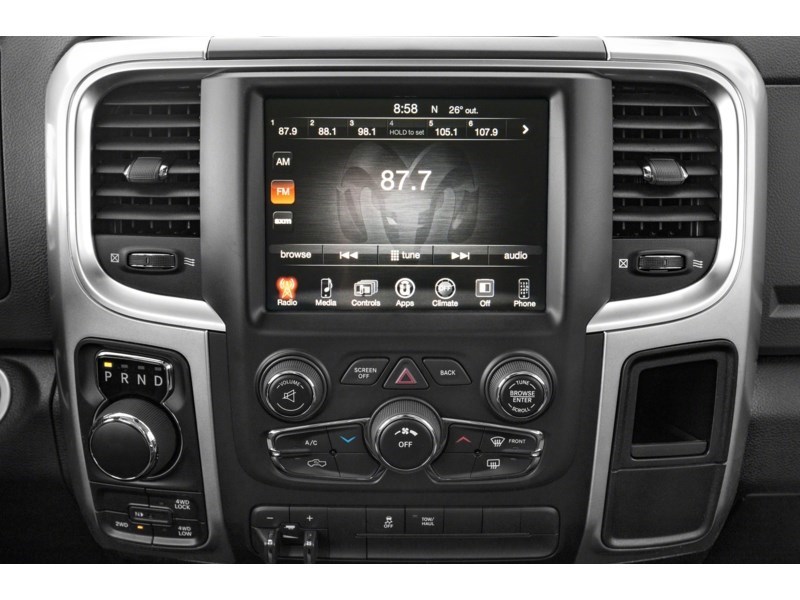 2022 RAM 1500 Classic Warlock 4x4 Crew V8 | Low KM’s Interior Shot 2