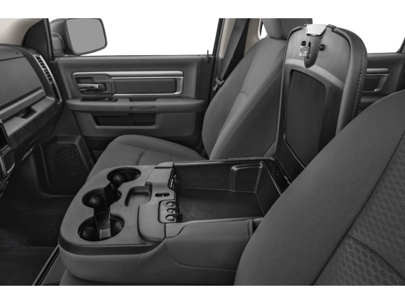 2022 RAM 1500 Classic Warlock 4x4 Crew V8 | Low KM’s Interior Shot 7