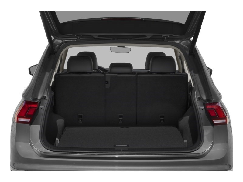 2022 Volkswagen Tiguan Comfortline 4MOTION Exterior Shot 4