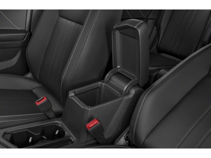 2022 Volkswagen Tiguan Comfortline 4MOTION Interior Shot 7