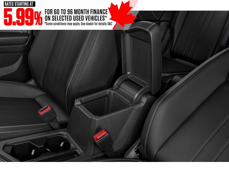 2024 Volkswagen Tiguan Comfortline 4MOTION Interior Shot 7