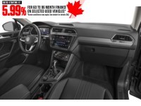2022 Volkswagen Tiguan Comfortline 4MOTION Interior Shot 1