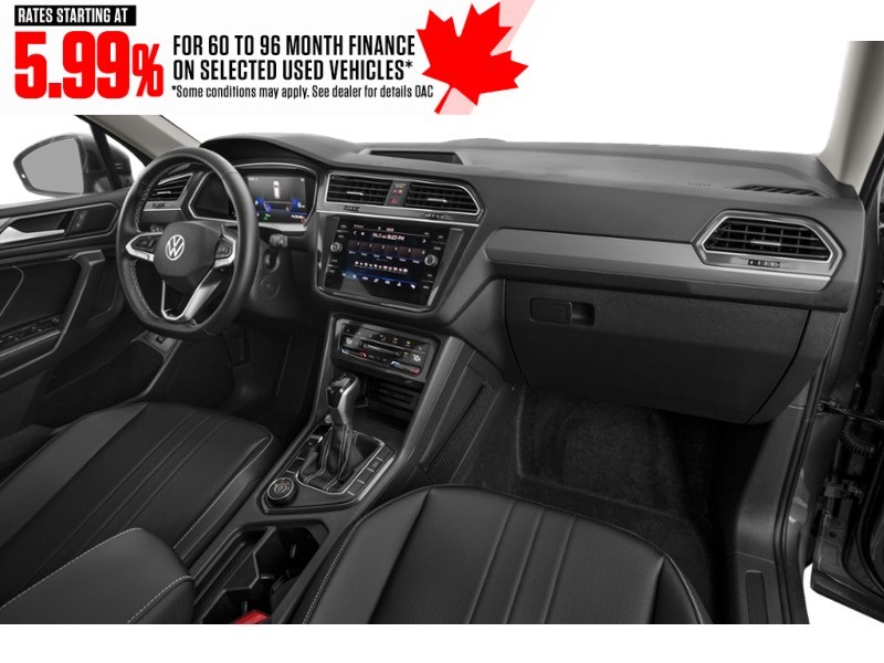 2024 Volkswagen Tiguan Comfortline 4MOTION Interior Shot 1