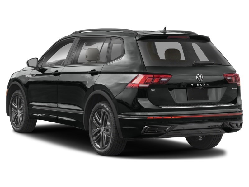 2024 Volkswagen Tiguan Comfortline R-Line Black Edition 4MOTION Exterior Shot 9