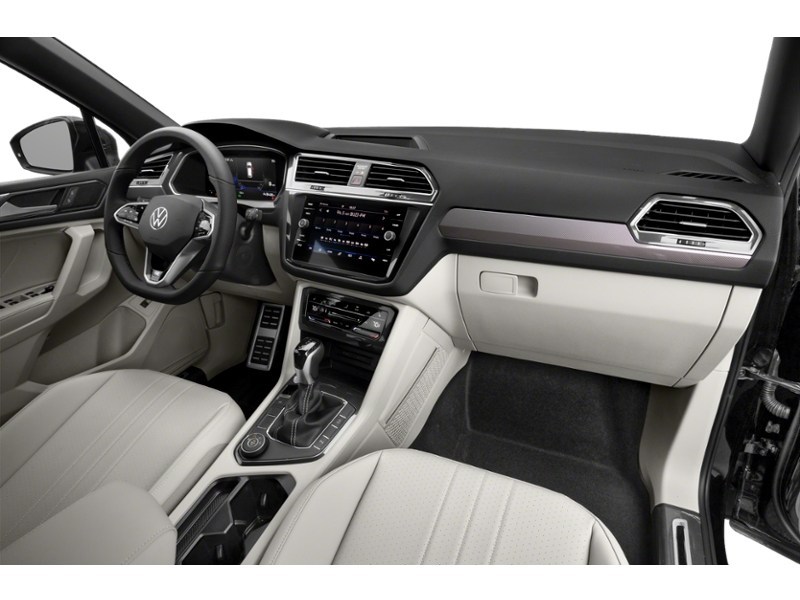 2024 Volkswagen Tiguan Comfortline R-Line Black Edition 4MOTION Interior Shot 1