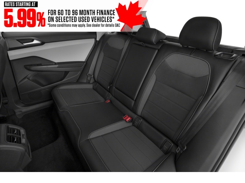 2022 Volkswagen Taos Comfortline 4MOTION Interior Shot 5