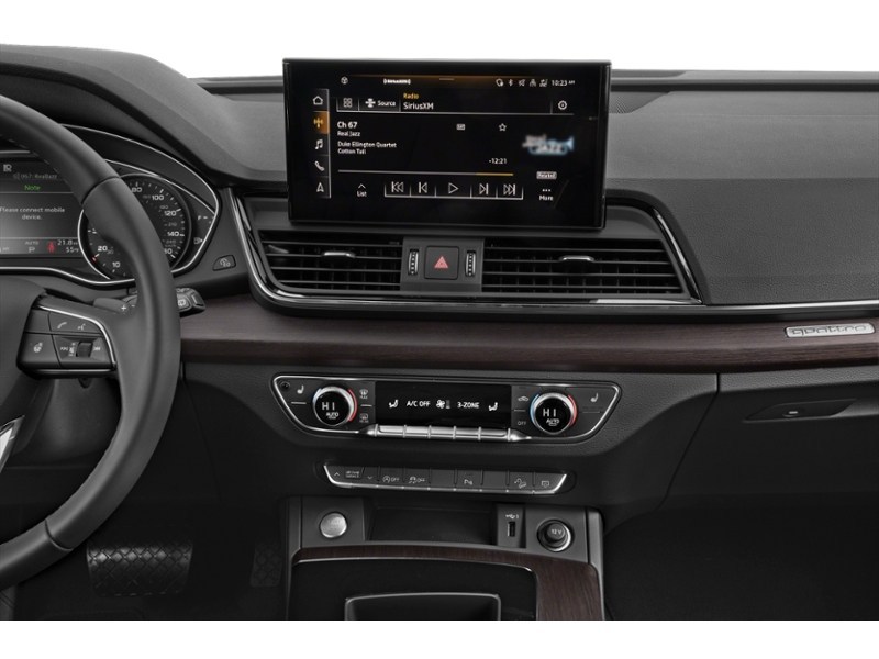 2024 Audi Q5 Komfort 45 TFSI quattro Interior Shot 2