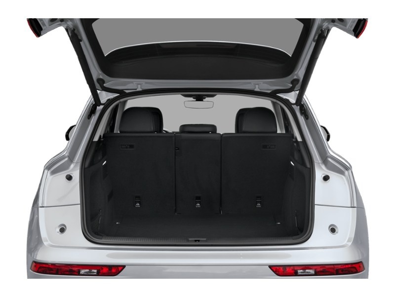 2024 Audi Q5 Komfort 45 TFSI quattro Exterior Shot 4