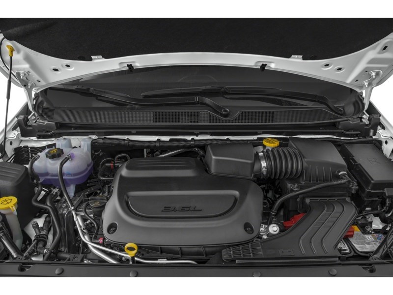 2024 Chrysler Pacifica Touring-L FWD Exterior Shot 3