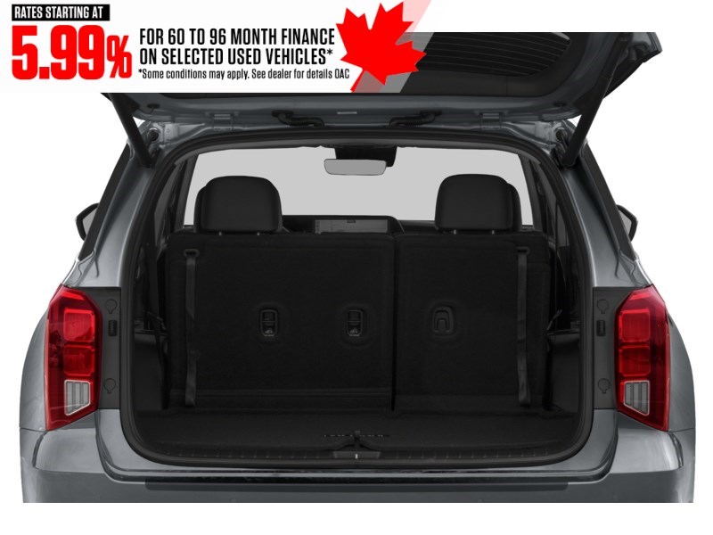 2025 Hyundai Palisade Urban 7-Passenger AWD Exterior Shot 4