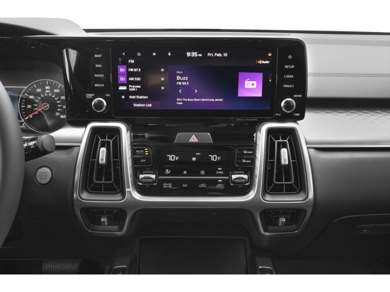 2023 Kia Sorento HEV LX AWD Interior Shot 2