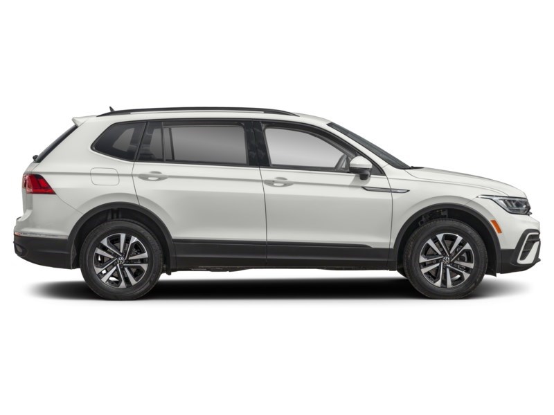 2024 Volkswagen Tiguan Trendline 4MOTION Exterior Shot 10