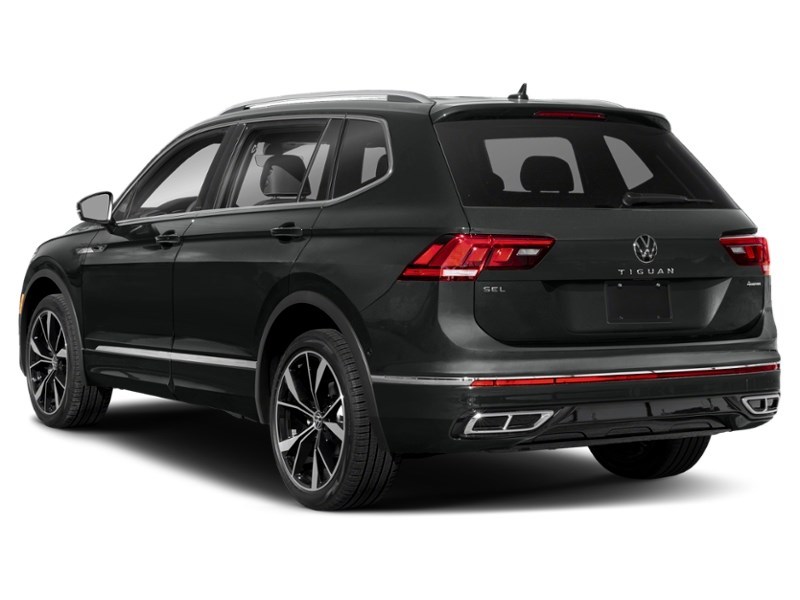 2024 Volkswagen Tiguan Highline R-Line 4MOTION Exterior Shot 9