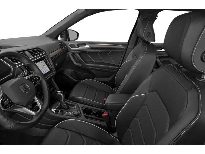 2024 Volkswagen Tiguan Highline R-Line 4MOTION Interior Shot 4