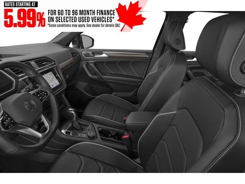 2022 Volkswagen Tiguan Highline R-Line 4MOTION Interior Shot 4