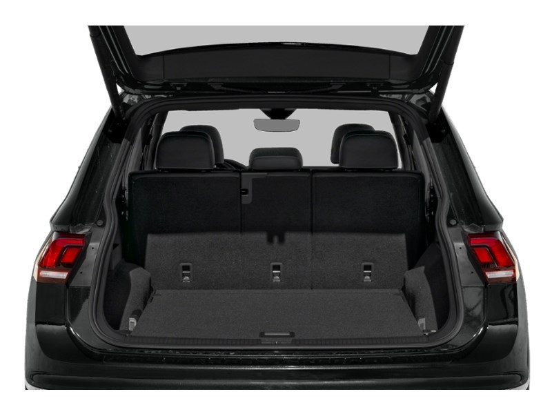 2022 Volkswagen Tiguan Highline R-Line 4MOTION Exterior Shot 4