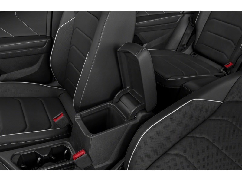 2024 Volkswagen Tiguan Highline R-Line 4MOTION Interior Shot 7