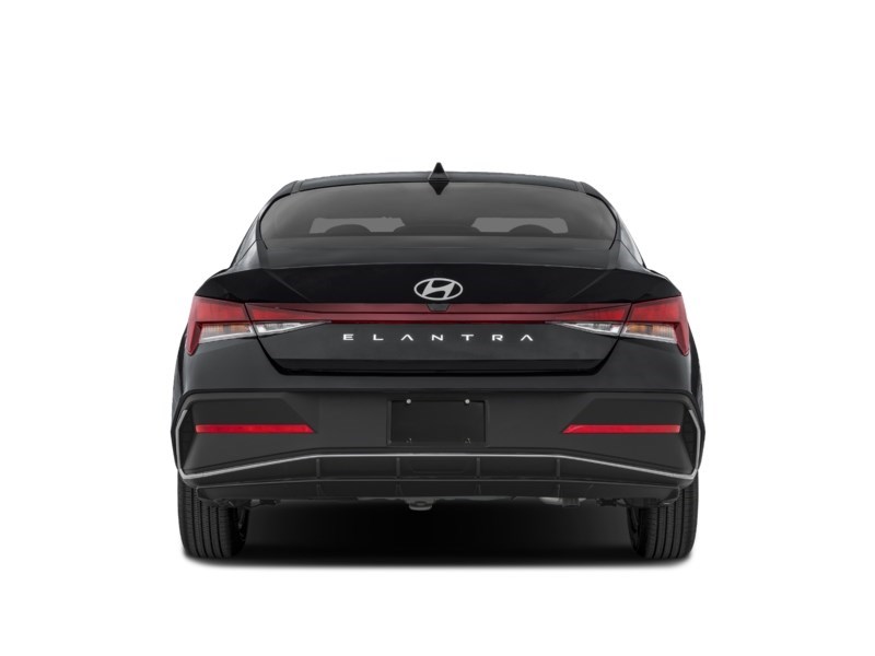 2024 Hyundai Elantra Essential IVT Exterior Shot 7