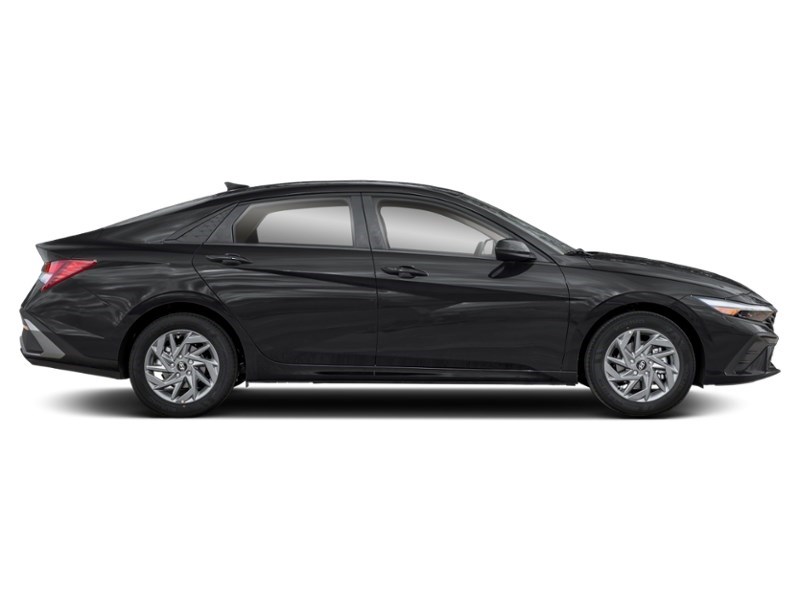 2024 Hyundai Elantra Preferred IVT Exterior Shot 10