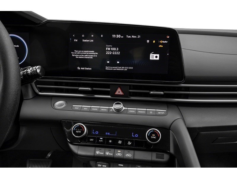 2024 Hyundai Elantra Preferred IVT Interior Shot 2