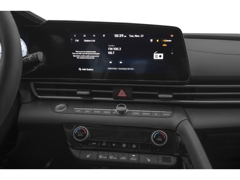 2024 Hyundai Elantra Luxury IVT Interior Shot 2
