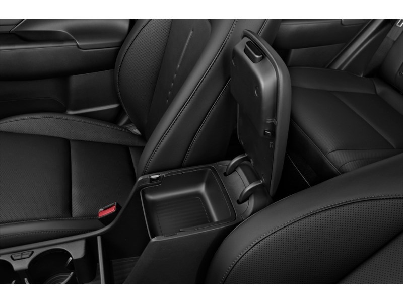 2025 Hyundai Kona 2.0L Preferred AWD w/Trend Package Interior Shot 7